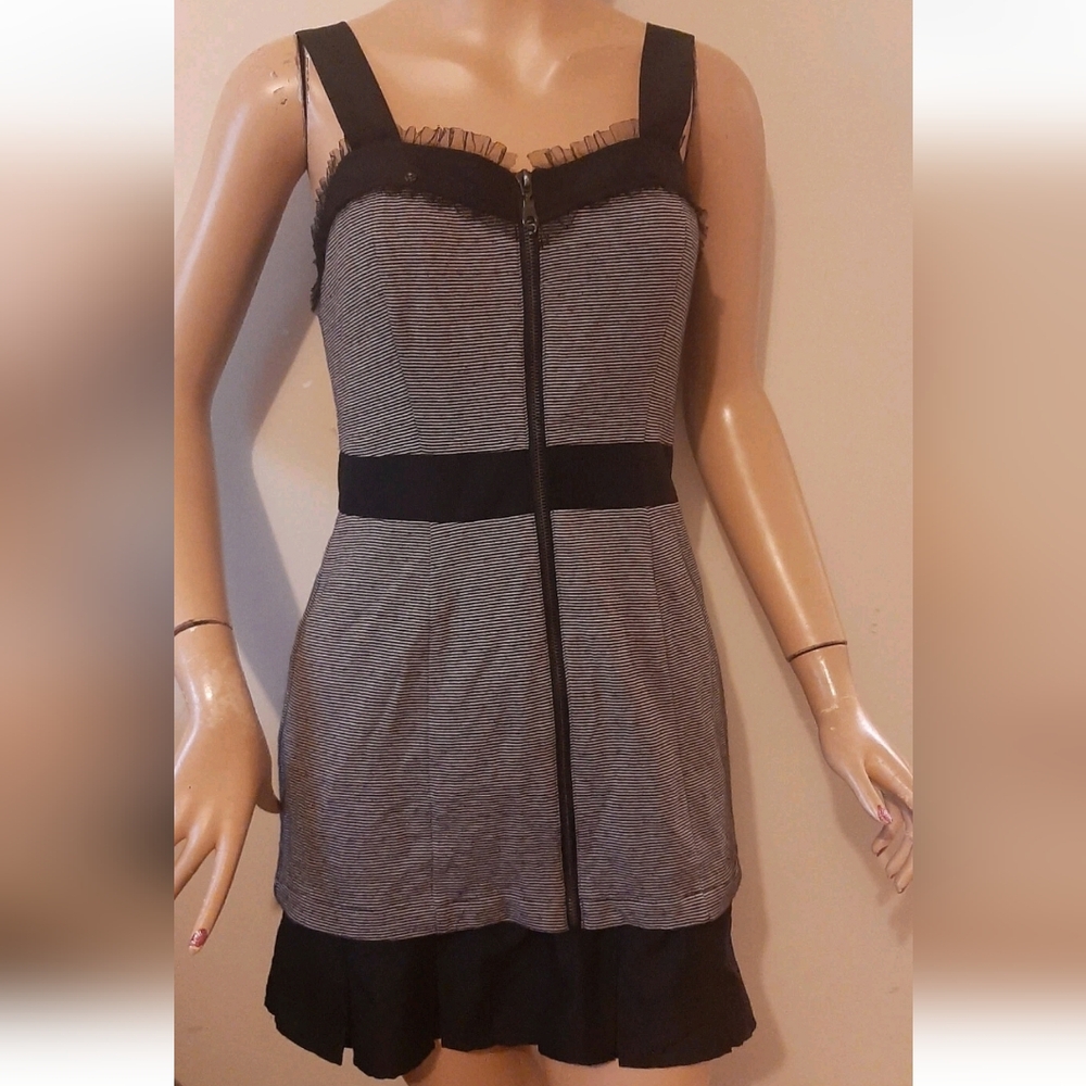 Twenty One Juniors Medium Black/Taupe Front Zipper Dress New with Tags